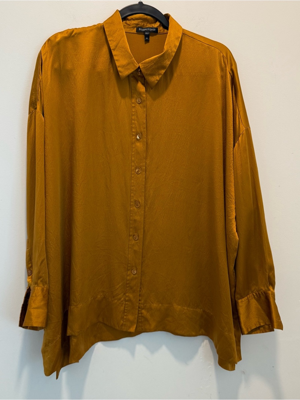 Eileen Fisher stretch-silk satin classic collar shirt. Size M